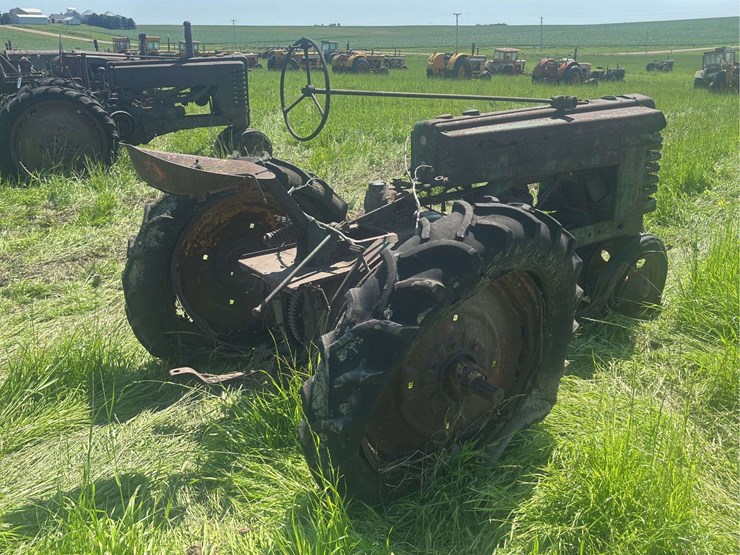 john-deere-h-image-4