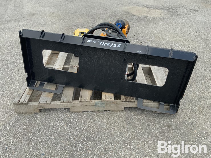 2025-giyi-680-skid-steer-post-driver-image-6