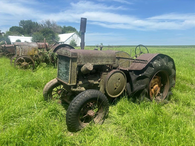 john-deere-d-image-1