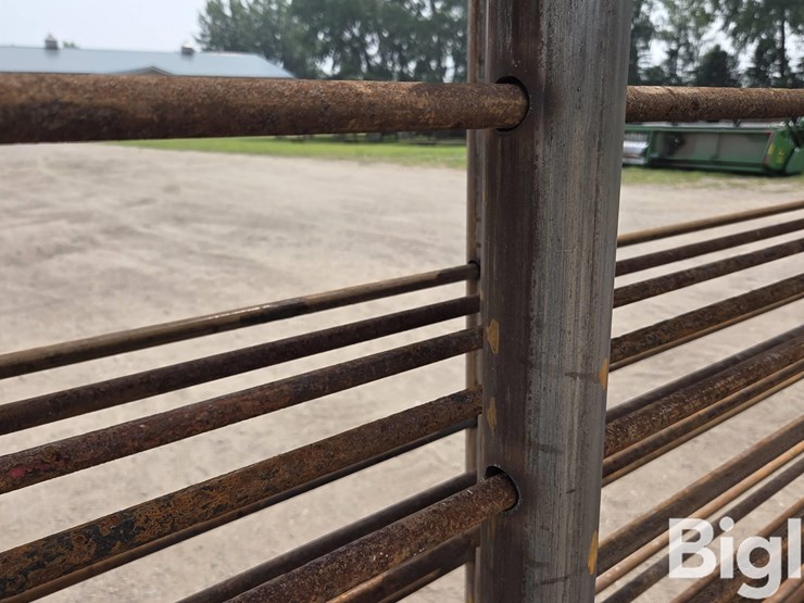 24'-free-standing-panels-(bid-per-unit)-image-10