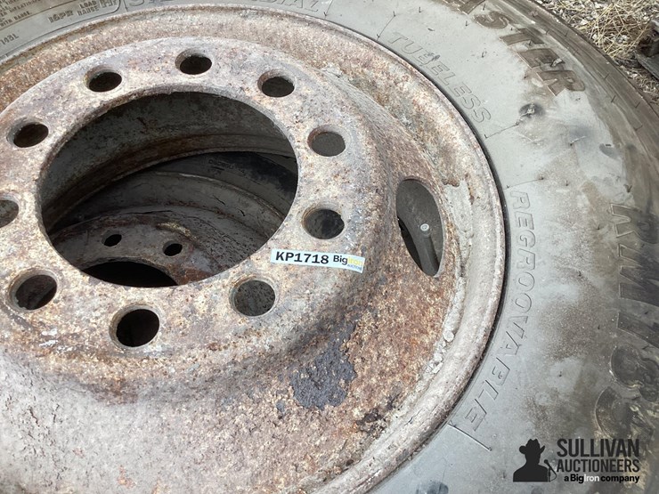 11r22.5-tires-&-rims-image-14