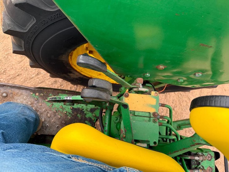 john-deere-2640-image-28