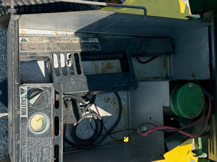 john-deere-96-electric-lawn-mower-image-20