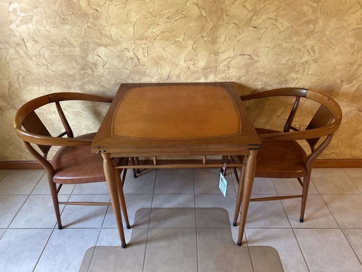 hendriden-heritage-table-and-two-chairs-image-7