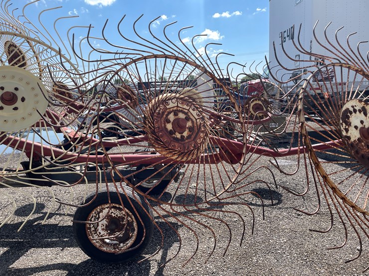 #6249-•-agc-wheel-rake-image-9