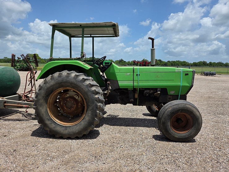 #2406-•-deitz-fahr-d1070s-tractor-image-1