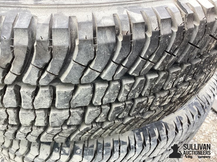 245/75r17-tires-&-rims-image-16