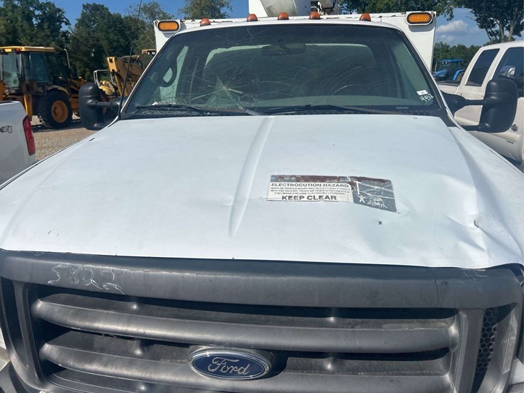 ford-f550-image-8