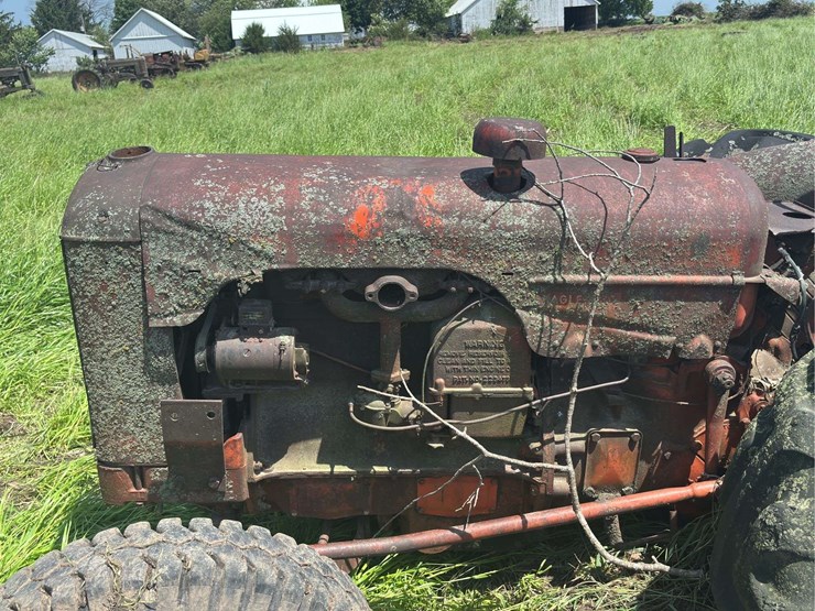 ji-case-tractor-image-38