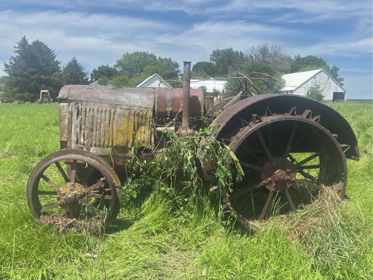 mccormick-deering-10-20-image-2