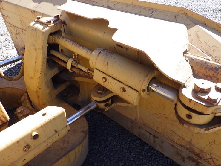 2001-caterpillar-d5m-xl-image-15