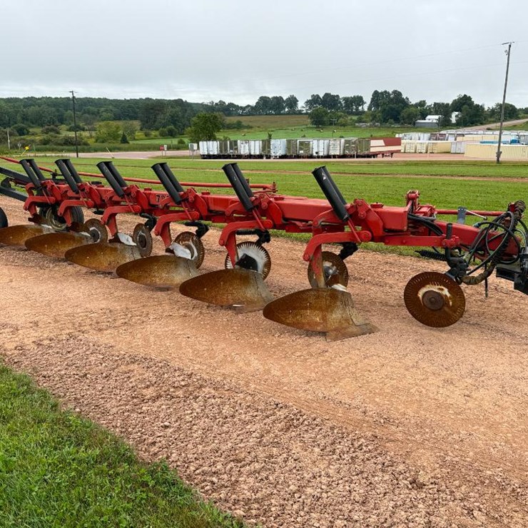 CASE IH 735