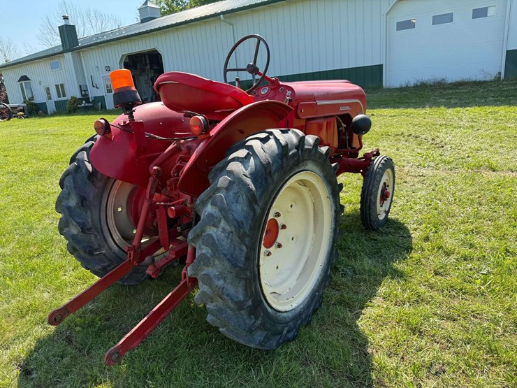 porsche-2cyl-vineyard-image-7