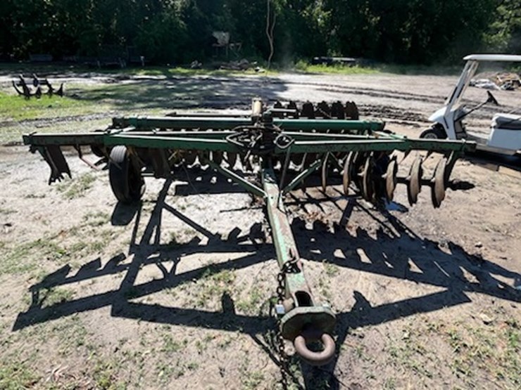 john-deere-10-image-3