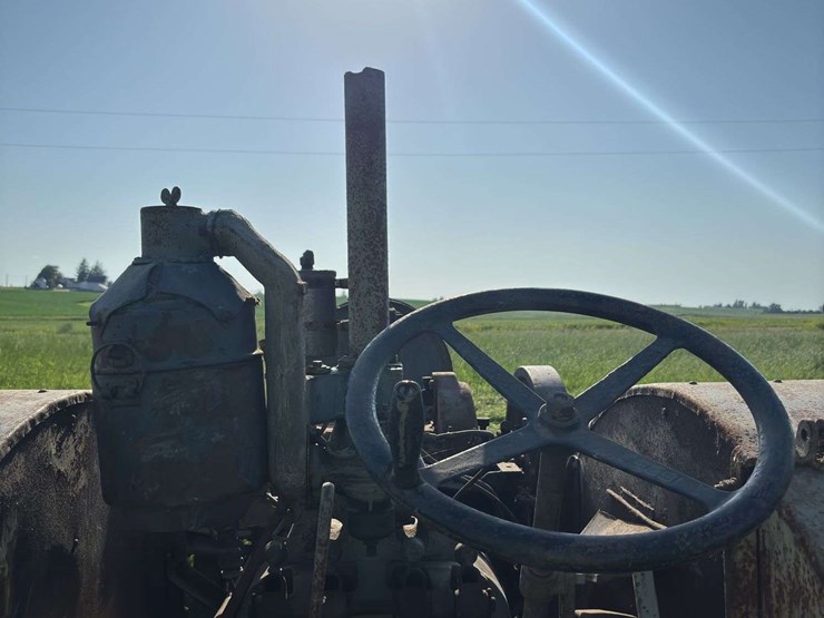 mccormick-deering-titan-10-20-image-43
