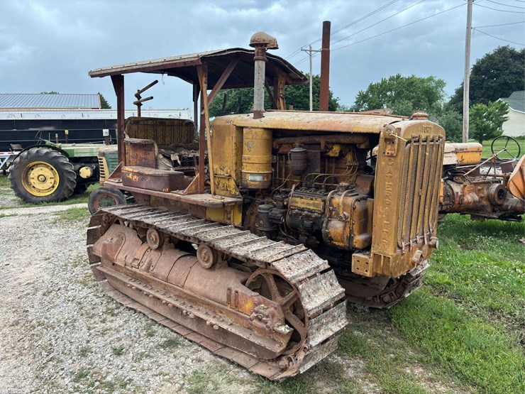 caterpillar-forty-diesel-crawler-image-7
