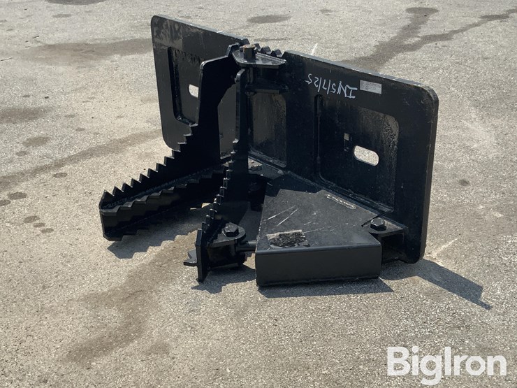 2025-kit-containers-qt-tp-skid-steer-tree/post-puller-image-1