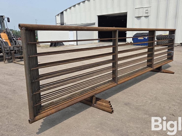 24'-free-standing-panels-(bid-per-unit)-image-5