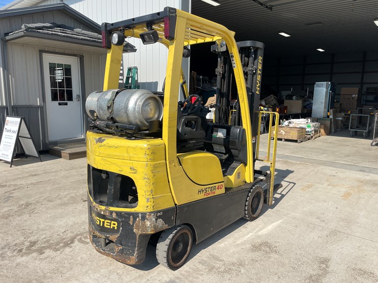 #6277-•-2011-hyster-40-lp-forklift-image-5