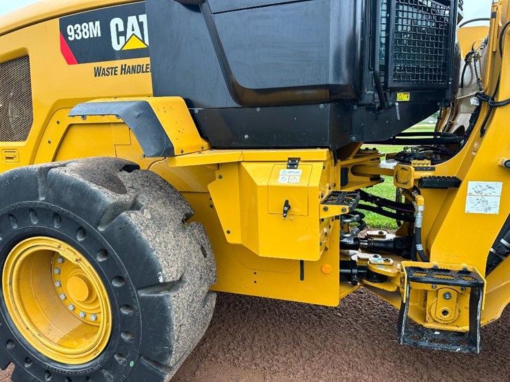 2019-caterpillar-938m-image-22
