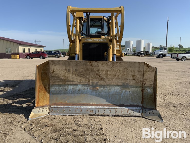 2006-caterpillar-d6r-image-2