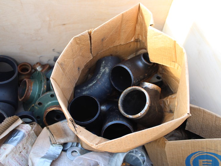 #1031-•-assorted-carbon-steel-fittings-image-2