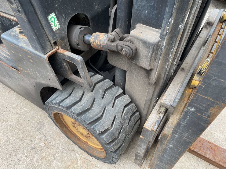 #1365-•-daewoo-5000-lb.-capacity-forklift-(o2)-image-11