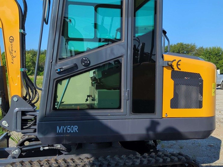 28-hp---cfg-industrial-mini-excavator-enclosed-cab---my50r---(2025)-image-11