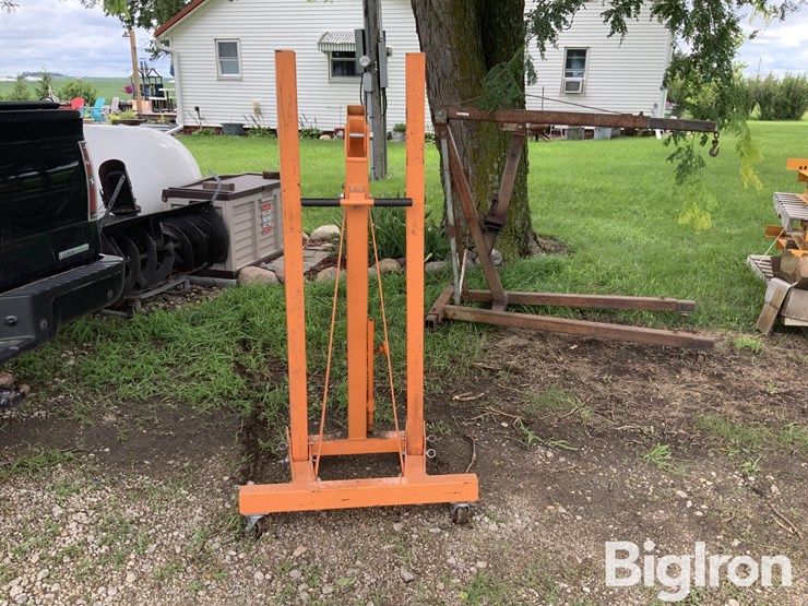 central-hydr-46766-cherry-picker-image-2