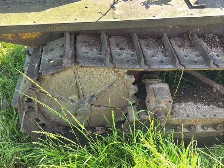 caterpillar-ten-crawler-image-20