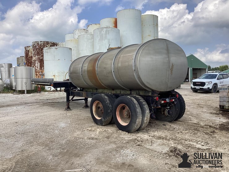 1997-special-constructed-t/a-tanker-trailer-image-7