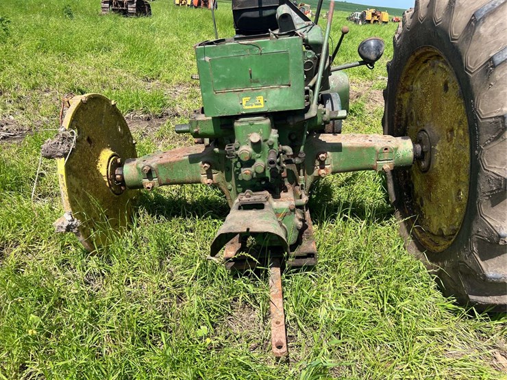 john-deere-70-image-28