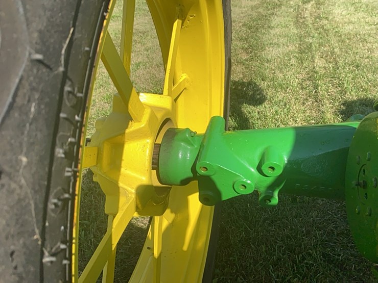 john-deere-b-image-17