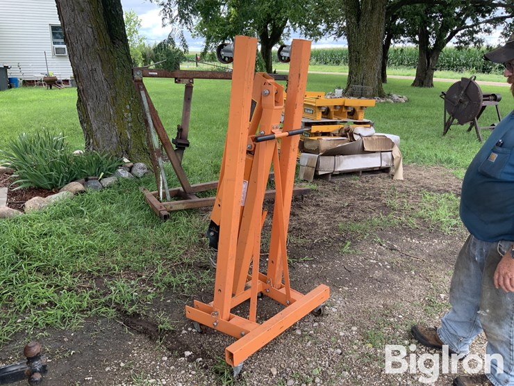central-hydr-46766-cherry-picker-image-3