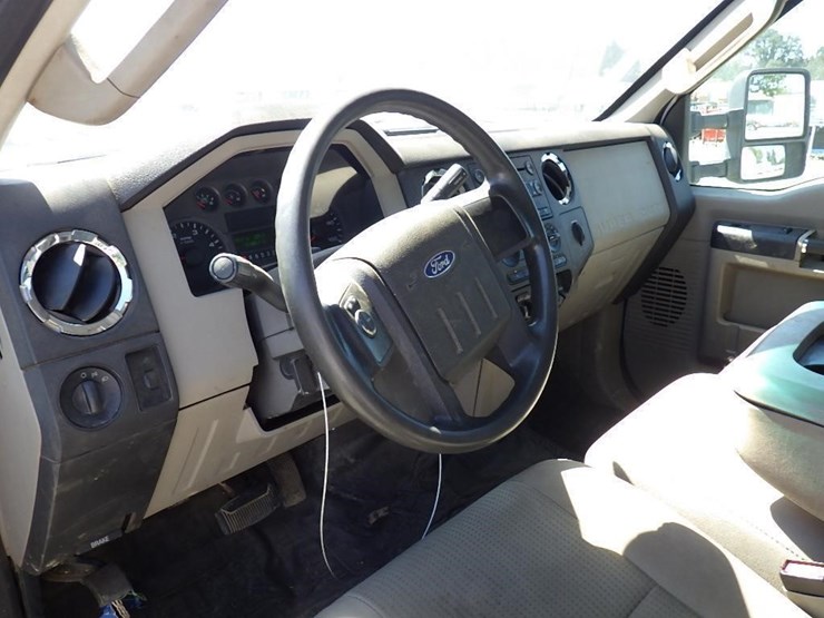 2008-ford-f450-image-24