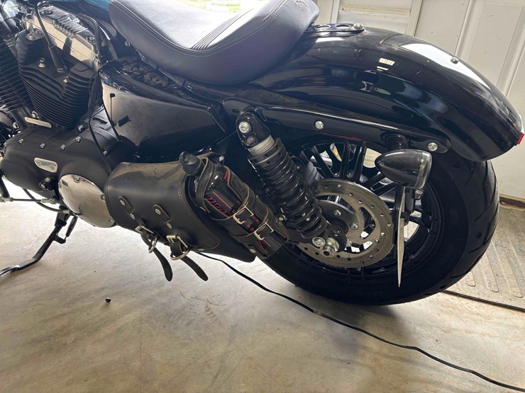 2017-harley-davidson-x11200-motorcycle-image-6