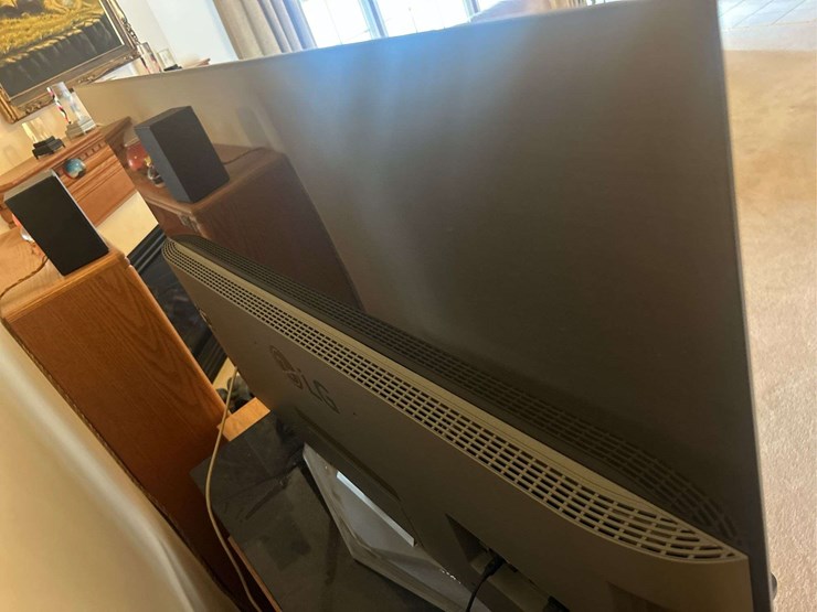 55"-lg-4k---oled-smart-tv-image-4