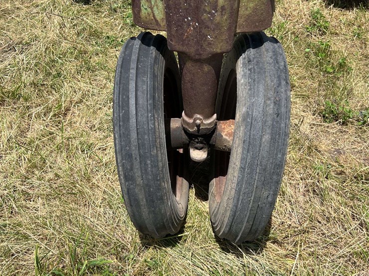 john-deere-b-image-16