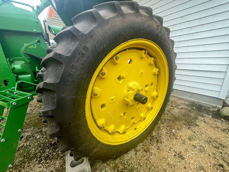 #6668-•-1971-john-deere-tractor-image-9