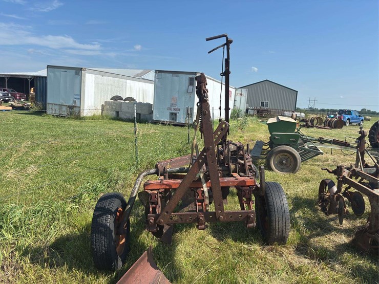 ji-case-pull-type-plow-image-3