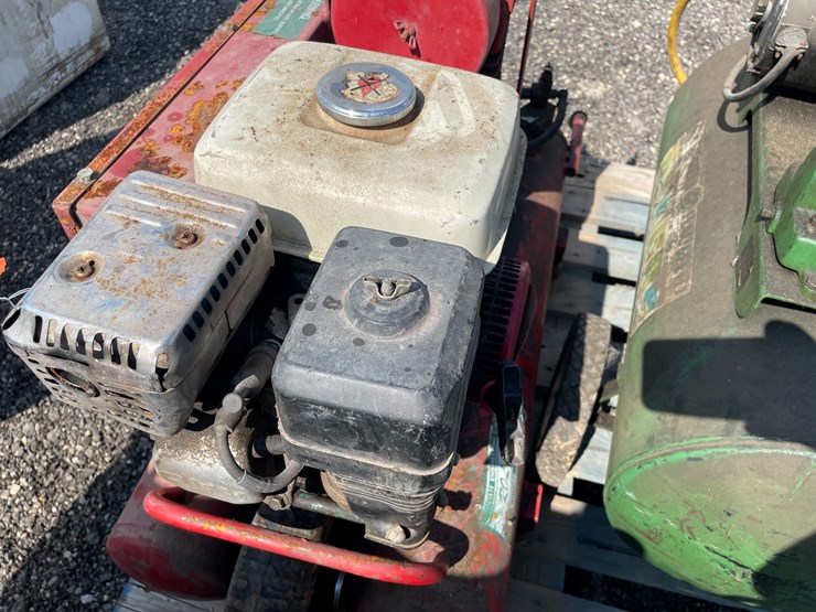 #6363-•-rolair-pontoon-air-compressor-image-4