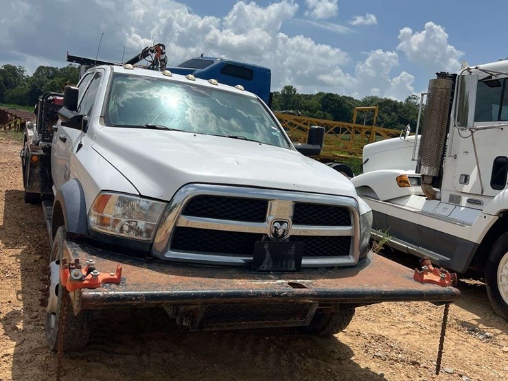 2018-dodge-ram-4500-image-6