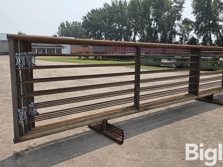 24'-free-standing-panels-(bid-per-unit)-image-3