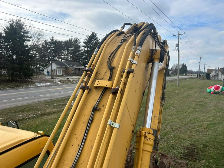 2000-deere-330-lc-image-43