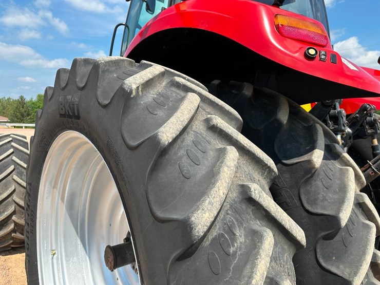 2015-case-ih-magnum-315-image-8