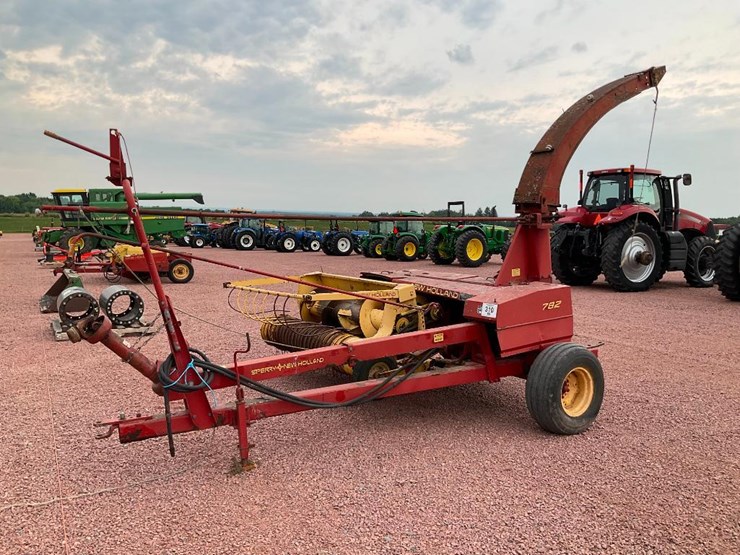 new-holland-782-image-4