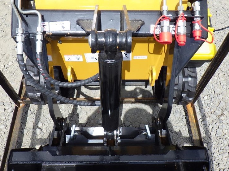 2025-agt-mx-mrt14-skid-steer-tracked-loader-image-6