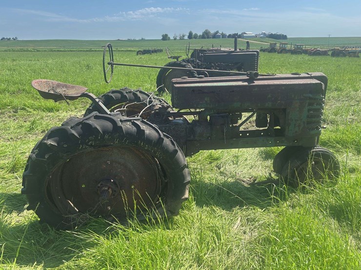 john-deere-h-image-5