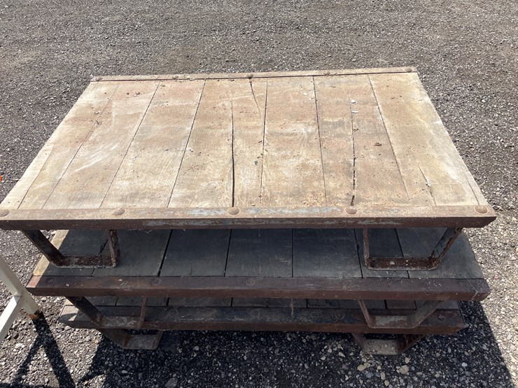 #6336-•-(3)-metal-foot-pallets-image-6