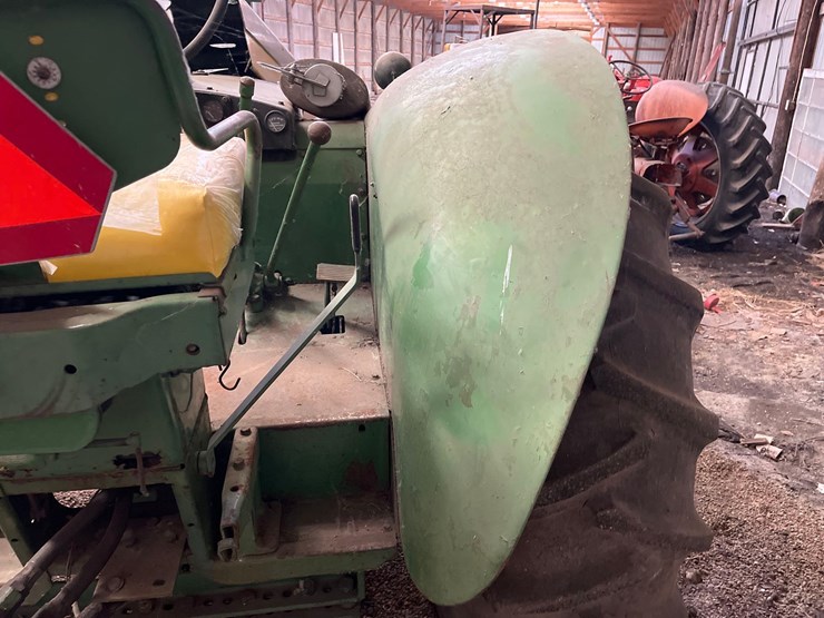 john-deere-830-image-8